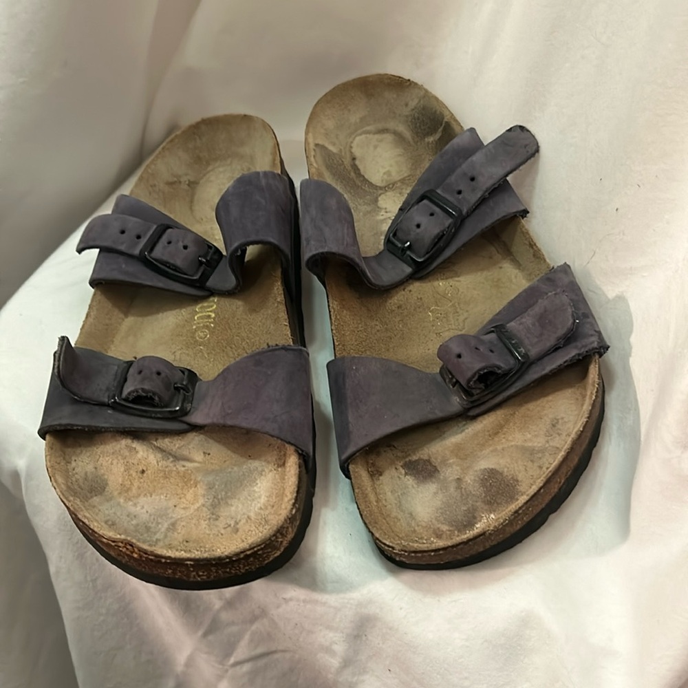 Navy Birkenstocks!!!